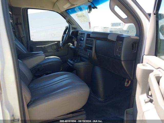 1GCWGBFP7J1266178 Chevrolet Express 2500 Work Van