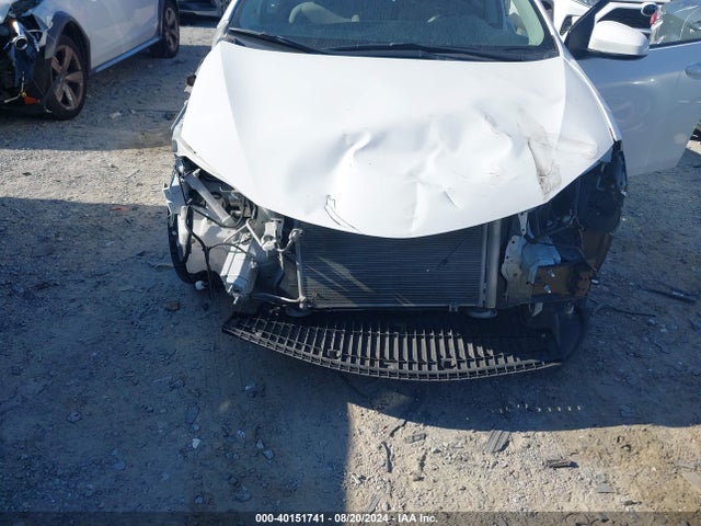 Toyota COROLLA LE 2018 5YFBURHE1JP762455 Image 6