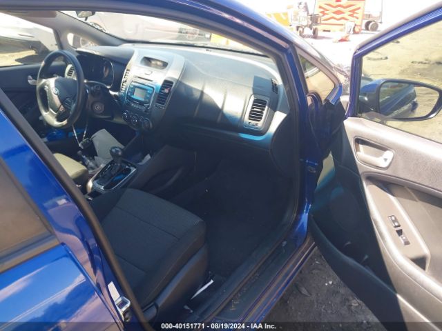 3KPFK4A75JE189390 KIA FORTE LX