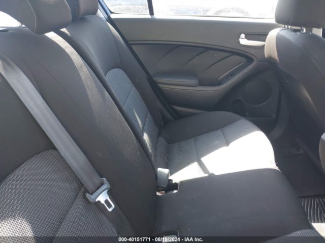 3KPFK4A75JE189390 KIA FORTE LX