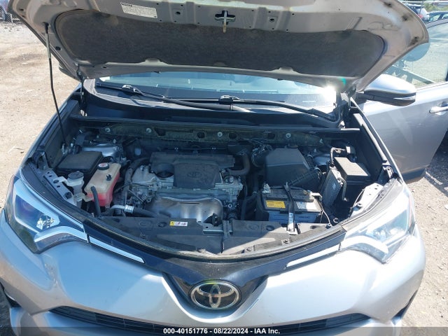 Toyota Rav4 Limited 2018 JTMDFREV3JJ242219 Image 10