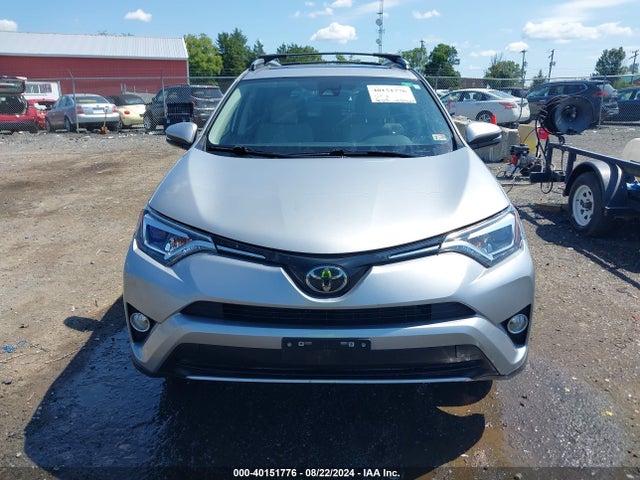 Toyota Rav4 Limited 2018 JTMDFREV3JJ242219 Image 12