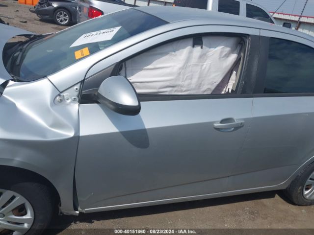 1G1JB5SH6H4111034 Chevrolet Sonic Ls Auto