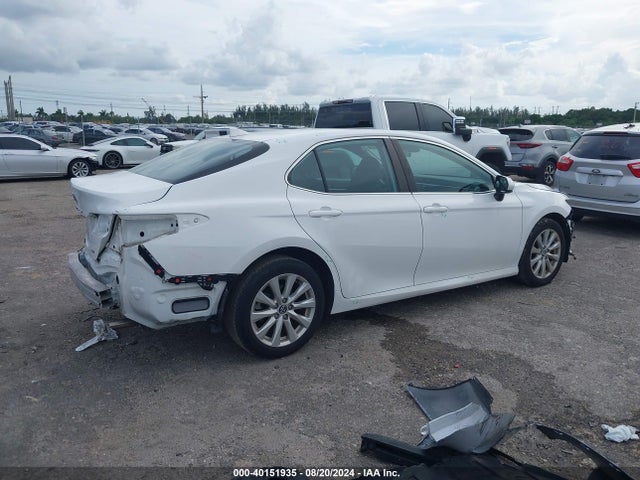 Toyota CAMRY LE 2020 4T1C11AK1LU937657 Image 4