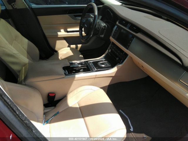 SAJBR4BNXHCY23609 Jaguar Xf 20d