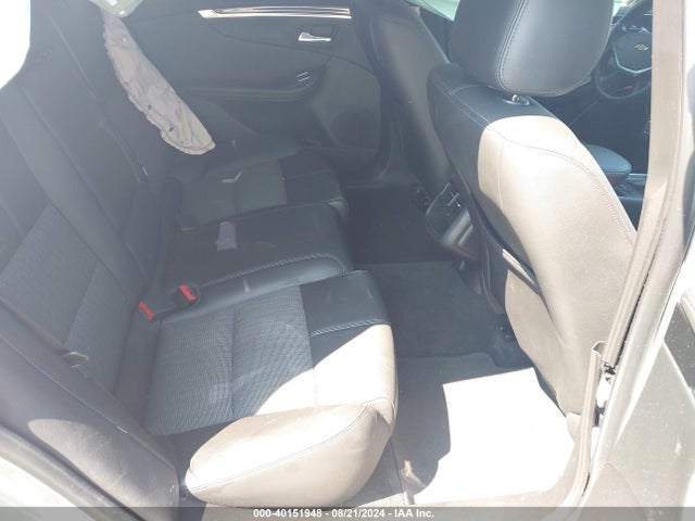 Chevrolet IMPALA 1LT 2018 2G1105S35J9128341 Image 8
