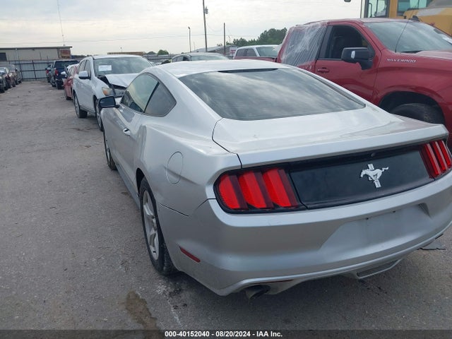 Ford Mustang V6 2015 1FA6P8AM1F5427369 Image 3
