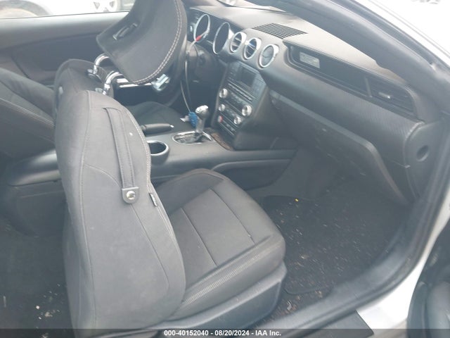 Ford Mustang V6 2015 1FA6P8AM1F5427369 Image 5