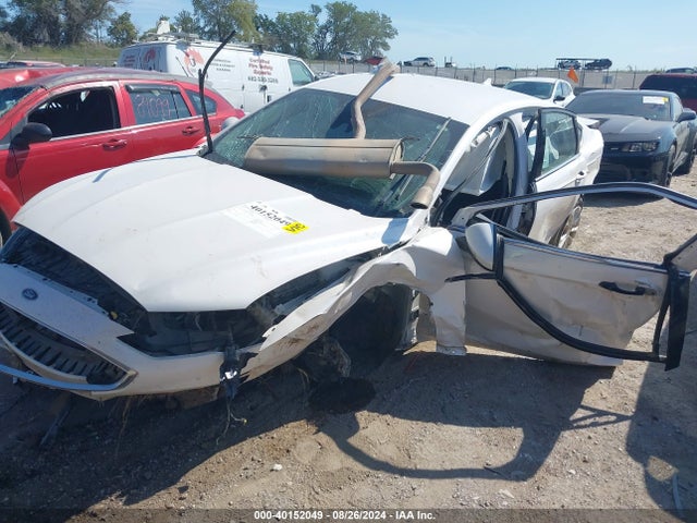 Ford FUSION SE 2019 3FA6P0HD9KR103844 Image 2