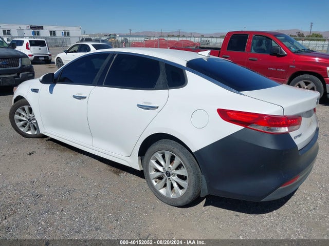 KIA OPTIMA EX 2016 5XXGU4L33GG047516 Image 3