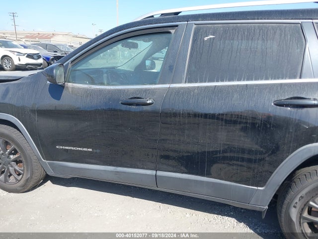 1C4PJLCX5KD110267 Jeep Cherokee Latitude Fwd