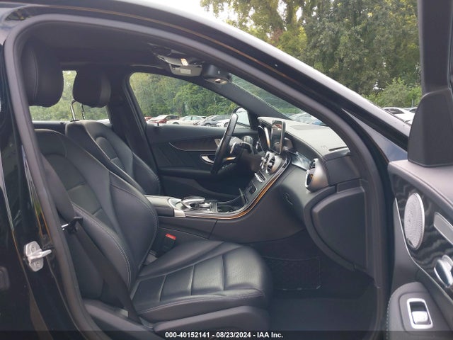 55SWF6GB2FU028894 Mercedes-Benz C 400 4matic