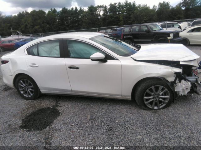 3MZBPAAL1NM305866 Mazda MAZDA3