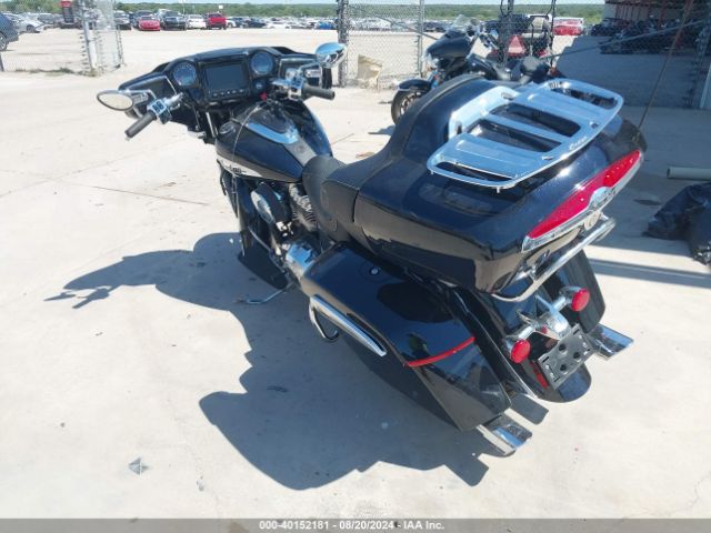 2022 INDIAN MOTORCYCLE CO. ROADMASTER 56KTKABB4N3412515 Photo 2