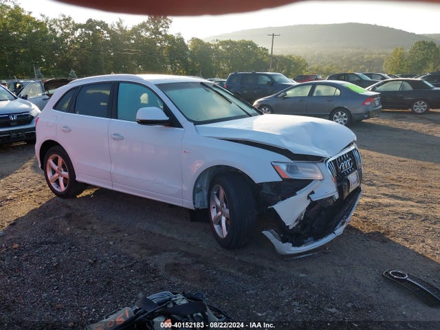 Audi Q5 2.0t Premium 2017 WA1M2AFPXHA087783 Image 1