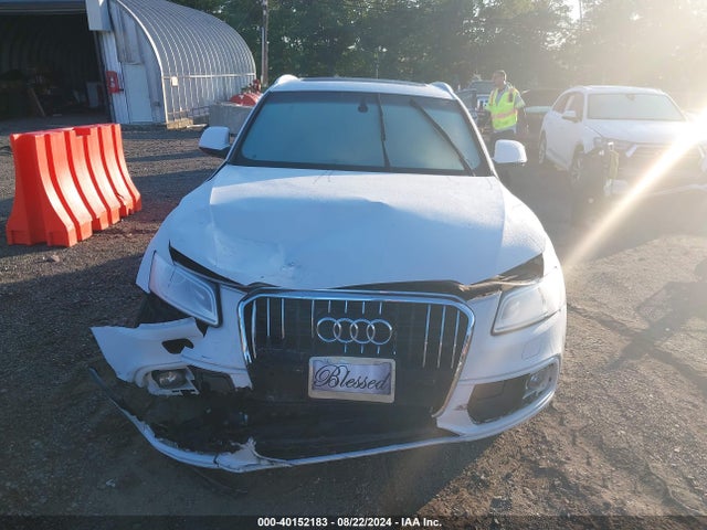 Audi Q5 2.0t Premium 2017 WA1M2AFPXHA087783 Image 12