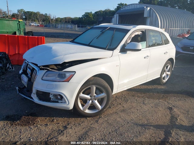 Audi Q5 2.0t Premium 2017 WA1M2AFPXHA087783 Image 2