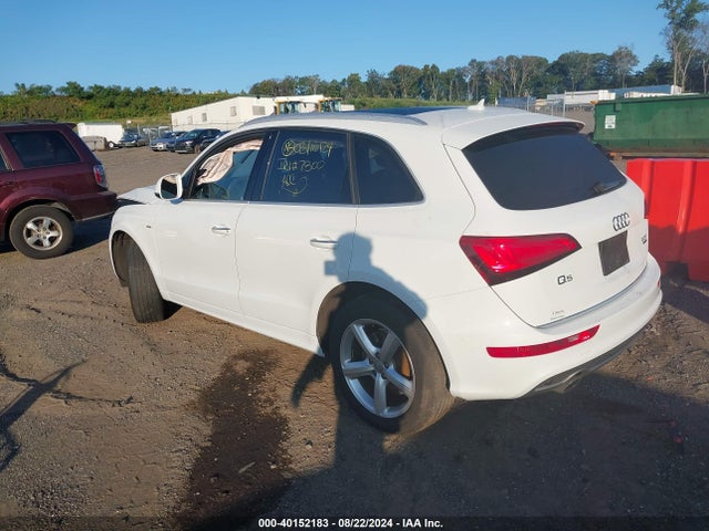 Audi Q5 2.0t Premium 2017 WA1M2AFPXHA087783 Image 3