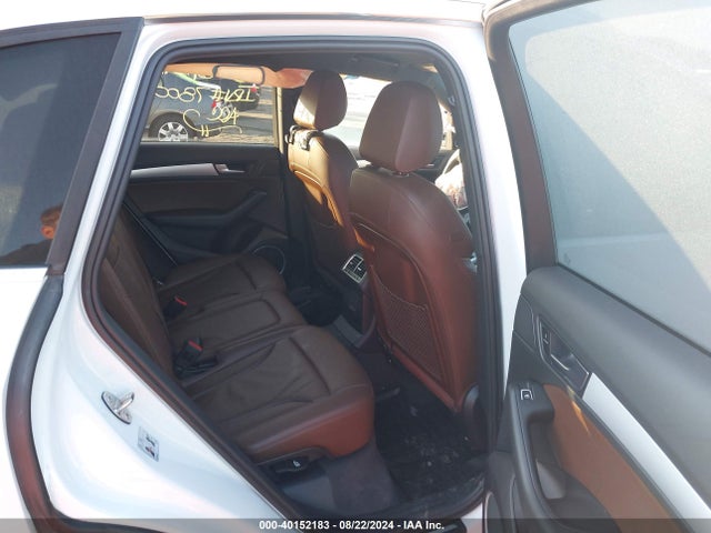Audi Q5 2.0t Premium 2017 WA1M2AFPXHA087783 Image 8