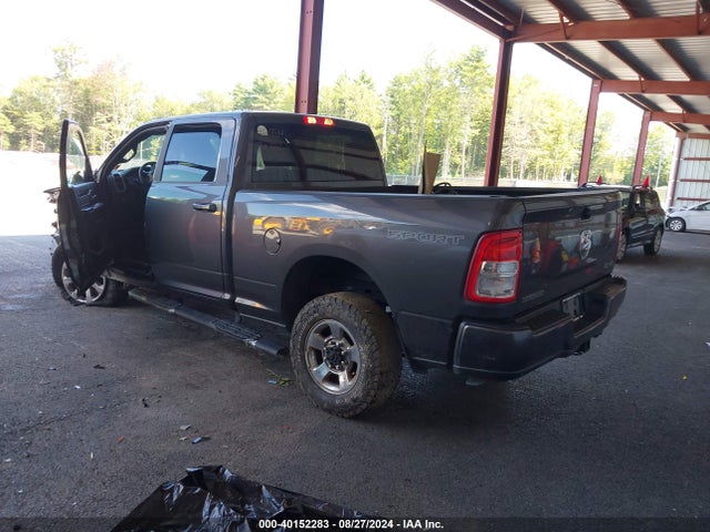 3C6UR5DL8MG585539 RAM 2500 Big Horn  4x4 6'4 Box