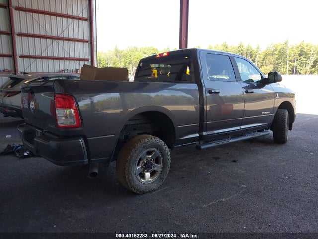 3C6UR5DL8MG585539 RAM 2500 Big Horn  4x4 6'4 Box