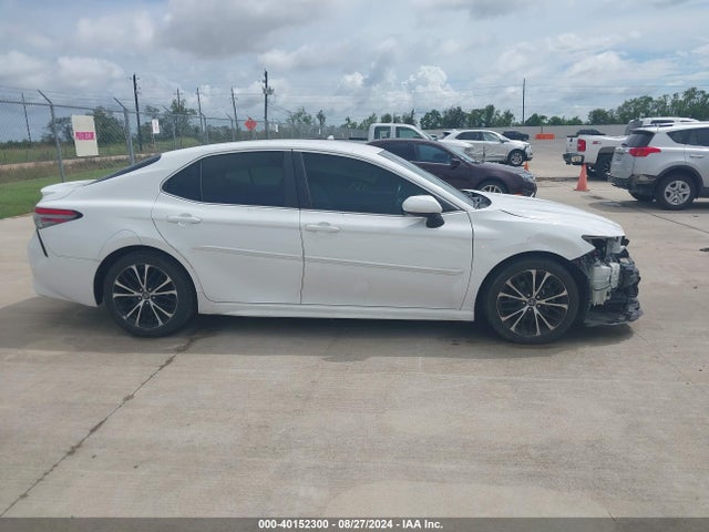 4T1B11HK5JU500498 Toyota CAMRY SE