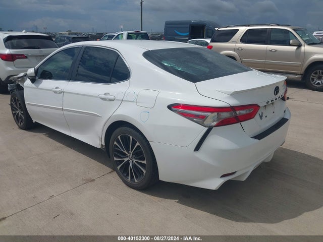 4T1B11HK5JU500498 Toyota CAMRY SE