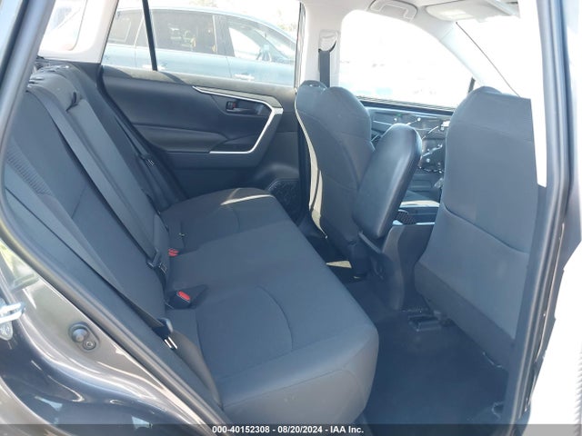 Toyota RAV4 LE 2019 2T3K1RFV5KW004492 Image 8