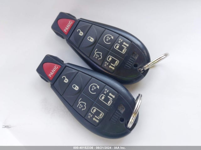 2C4RC1CG1ER277850 Chrysler Town & Country Touring-l