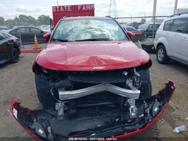 3C4NJCBB5JT134042 Jeep Compass Latitude Fwd