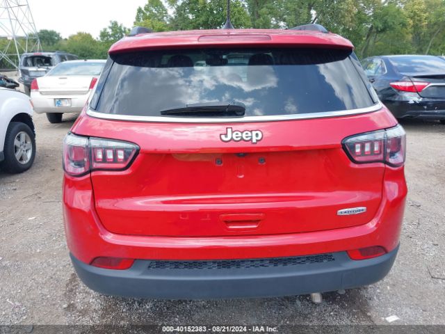 3C4NJCBB5JT134042 Jeep Compass Latitude Fwd