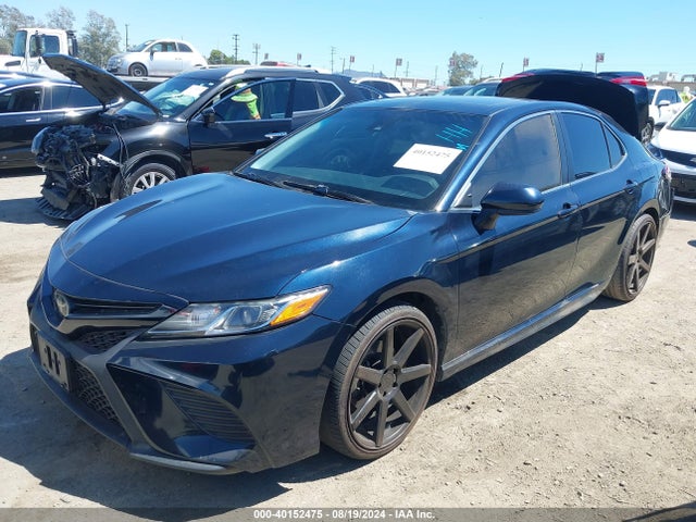 Toyota CAMRY SE 2018 4T1B11HK4JU621863 Image 2