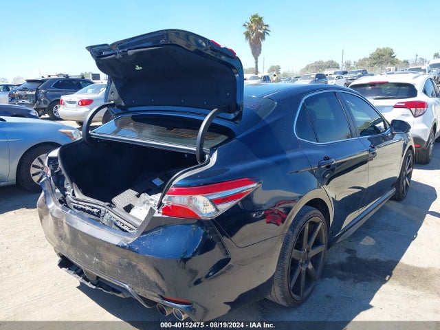 Toyota CAMRY SE 2018 4T1B11HK4JU621863 Image 4