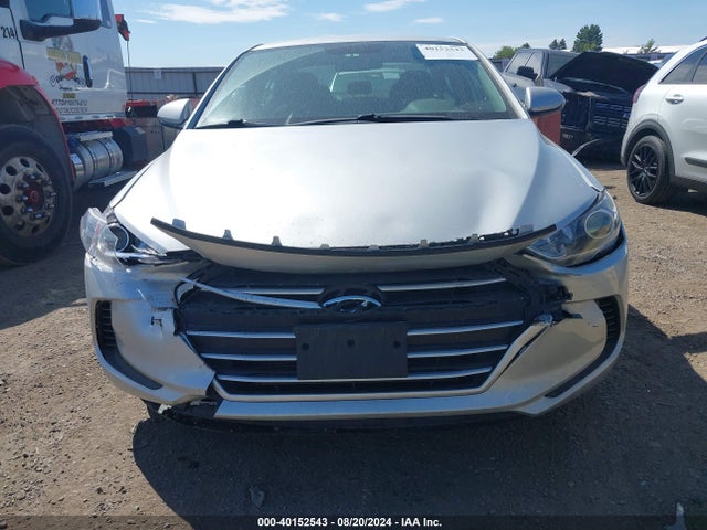 Hyundai ELANTRA SE 2018 5NPD74LF3JH399057 Image 6