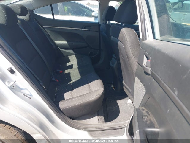 Hyundai ELANTRA SE 2018 5NPD74LF3JH399057 Image 8