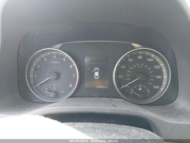 KMHD84LFXHU174532 Hyundai ELANTRA SE