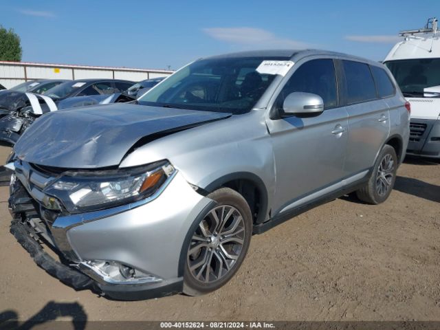 JA4AZ3A32JJ003072 Mitsubishi Outlander Se