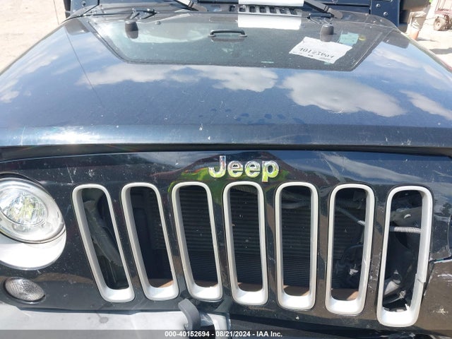 1C4BJWEG4HL516421 Jeep Wrangler Unlimited Sahara 4x4