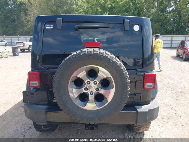 1C4BJWEG4HL516421 Jeep Wrangler Unlimited Sahara 4x4