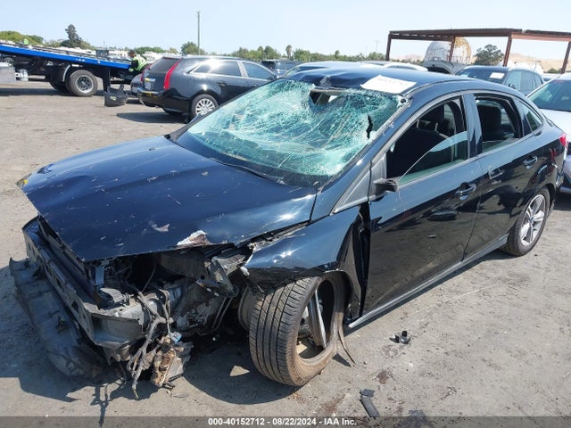 Ford FOCUS SE 2018 1FADP3FE5JL261048 Image 6