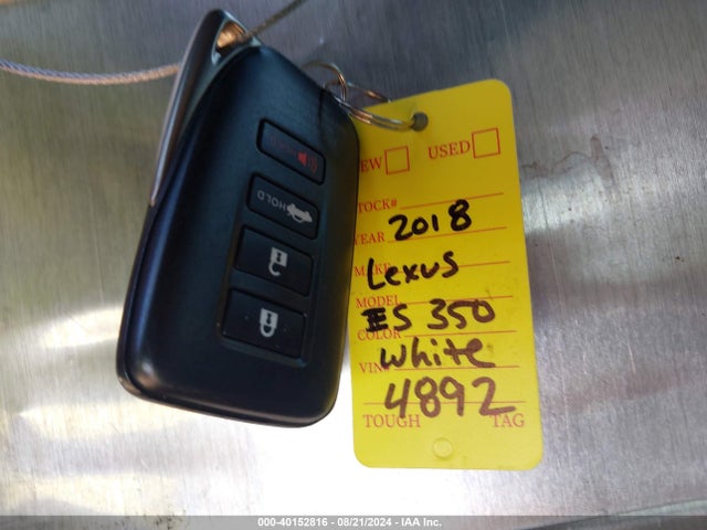 Lexus ES 350 2018 58ABK1GG0JU094892 Image 11