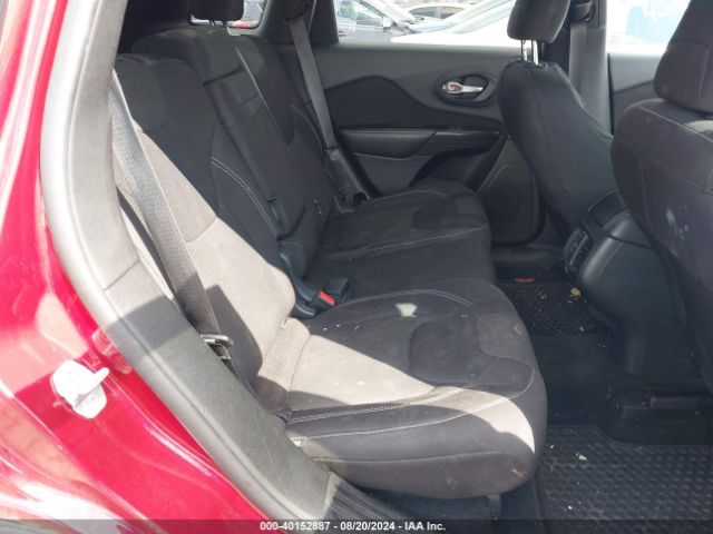 1C4PJLCB1FW637737 Jeep Cherokee Latitude