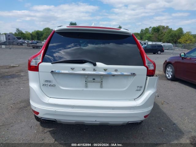YV440MRUXH2222525 Volvo Xc60 T5 Inscription
