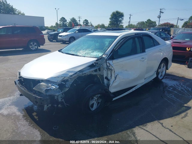 Toyota CAMRY SE 2014 4T1BF1FK6EU833805 Image 2
