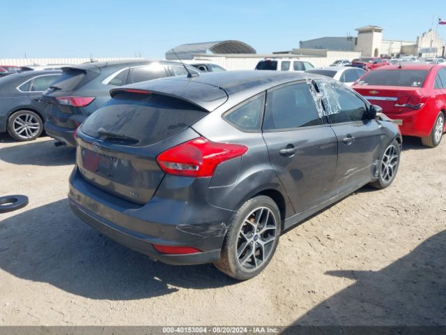1FADP3M21JL321335 Ford FOCUS SEL