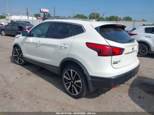 JN1BJ1CR1KW620123 Nissan Rogue Sport Sl