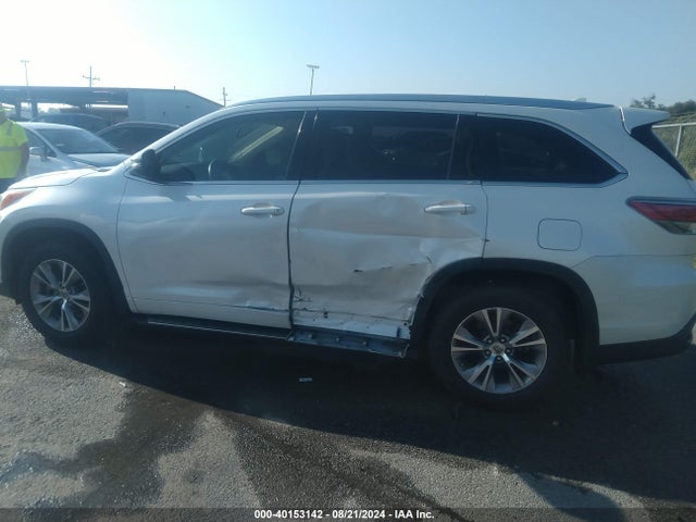 Toyota Highlander Xle V6 2014 5TDKKRFH2ES007587 Image 14