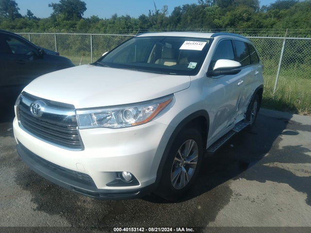 Toyota Highlander Xle V6 2014 5TDKKRFH2ES007587 Image 2