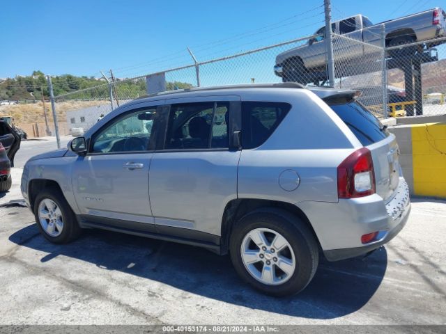 1C4NJCEA8HD212865 Jeep Compass Latitude Fwd