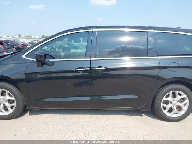 Chrysler Pacifica Touring Plus 2019 2C4RC1FG4KR507873 Image 15